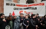 Manifestation devant l'ambassade des Etats-Unis à Madrid pour dénoncer une "agression impérialiste", après l'enlèvement du président du Venezuela Nicolas Maduro au cours d'une opération militaire américaine, le 4 janvier 2026