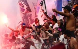 La joie des supporters parisiens après la victoire du Paris SG en finale de la Ligue des champions contre Arsenal, le 30 mai 2026 à Budapest