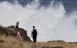 houle en bord de mer avec de grosses vagues