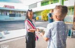 Le Port : distribution d’agendas scolaires aux élèves de CM1 et CM2
