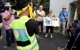 manifestation gilets jaunes devant l'ARS
