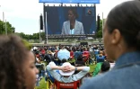 Des personnes assistant à la cérémonie d'ouverture du musée présidentiel Barack Obama à Chicago, le 18 juin 2026