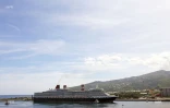 Le Queen Elisabeth en approche