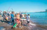 Le Port : Régate des Gayars : le défi de naviguer dans des bateaux en carton recyclé