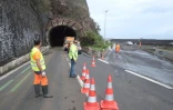 Le tunnel inondé et fermé sur la route du littoral