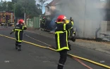 Maison abandonnée en feu au Port 