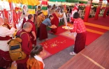  Saint-Pierre : Matthieu Ricard et Rabjam Rinpoché en visite au temple bouddhiste tibétain