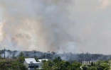 La Montagne : les pompiers tentent de maîtriser un feu de broussaille au niveau de Saint-Bernard