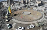 Des combattantes des Forces démocratiques syriennes se rassemblent sur le rond-point al-Naïm à Raqa, le 19 octobre 2017