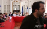 François Bayrou à la Réunion pour chido