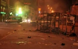 Une rue d'Ettadhamen, dans la banlieue de Tunis, aprĂšs des heurts nocturnes le 8 janvier 2018