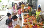 Marché péi pour les enfants à Saint Denis