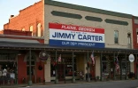 Une devanture de magasin à Plains, en Géorgie (sud-est des Etats-Unis), la ville natale de l'ex-président américain Jimmy Carter, le 30 décembre 2024