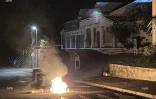 Contre le couvr-feu : des feux de poubelles à La Possession