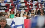 Manifestation contre l'antisémitisme après le viol d'une enfant juive de 12 ans à Courbevoie, le 20 juin 2024 à Paris