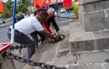 La Possession : célébration du 14 Juillet face au Monument aux Morts sur le parvis de la Mairie