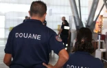 Contrôle de police à l'aéroport Roland Garros