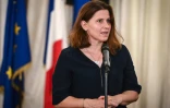 La ministre des Sports Roxana Maracineanu lors d'une conférence de presse à l'ambassade de France en Roumanie à Bucarest le 28 juin 2021