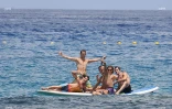 Boucan : Sur la plage repeuplée, Defay, Lavillenie, coquillages et gens heureux