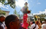 Cavadee : les fidèles célèbrent le dieu tamoul Muruga à Saint-Paul