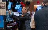 Traders sur le parquet du New York Stock Exchange le 4 avril 2025
