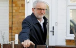 Le leader du Labour, Jeremy Corbyn, quitte sa maison dans le nord de Londres le 11 mars 2019
