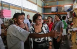 Martine Pinville en visite à La Réunion