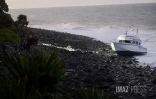 Saint-André : un navire échoué sur le littoral de Champ Borne