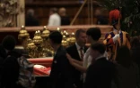 Le pape François repose en paix dans la basilique Saint-Pierre au Vatican