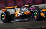 Le pilote australien de McLaren, Oscar Piastri, participe à la séance de qualification du Grand Prix de Formule 1 de Las Vegas sur le circuit du Las Vegas Strip, le 21 novembre 2025