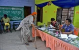 Un bureau de vote lors de la dernière phase des élections générales, le 1er juin 2024 à Jalandhar, en Inde