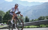 Remco Evenepoel dans le chrono menant à l'altiport de Peyragudes, lors de la 13e étape du Tour de France, le 18 juillet 2025