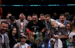 L'Ukrainien Oleksandr Usyk après sa victoire par KO sur le Britannique Daniel Dubois pour le titre unifié des lourds à Wembley le 19 juillet 2025