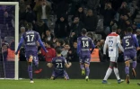 Le Suédois Jimmy Durmaz célèbre avec ses coéquipiers l'ouverture du score de Toulouse pour la réception de Lyon, le 16 janvier 2019 