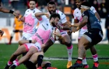 Les joueurs du Stade Français, avec notamment Alexis Palisson (balle en main), opposés au RC Toulon au stade Mayol, le 1er mars 2020