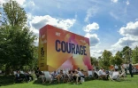 Des visiteurs à la REF 2026, sur le thème du courage, le 26 août 2026, à Paris