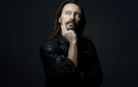 Le DJ star français Bob Sinclar dans son studio, le 14 mai 2020 à Paris