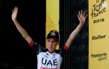 Dan Martin sur le podium du Tour de France après sa victoire dans la 6e étape, le 12 juillet 2018 à Mûr-de-Bretagne