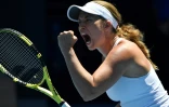 L'Américaine Danielle Collins affrontera Alizé Cornet en quart de finale de l'Open d'Australie, après avoir éliminé la Belge Elise Mertens, le 24 janvier 2022 à Melbourne