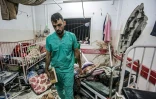 Une salle de l'hôpital Nasser endommagée par un bombardement israélien, le 17 décembre 2023 à Khan Younès, dans le sud de la bande de Gaza