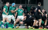 La joie de l'ailier irlandais James Lowe, après avoir marqué le 1er essai face à la Nouvelle-Zélande, lors de leur test-match de la tournée d'automne, le 13 novembre 2021 à l'Aviva Stadium à Dublin