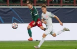 Le milieu du Bayern Munich, Joshua Kimmich (d), buteur lors du match de Ligue des champions sur le terrain du Lokomotiv Moscou, le 27 octobre 2020