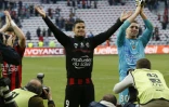 Hatem Ben Arfa (c) à la fin du match Nice - Rennes, le 10 avril 2016 à l'Allianz Riviera