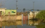 Une école inondée dans la zone sinistrée de Chandan Mori, dans le district de Sindh, au Pakistan, le 28 octobre 2022