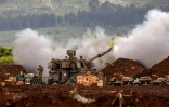 Un obusier israélien fait feu en direction du sud du Liban, le 15 mars 2026 dans le nord d'Israël
