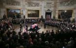 Le cercueil de George Herbert Walker Bush, 41e président des Etats-Unis décédé vendredi à 94 ans, sous la coupole du Capitole à Washington, le 3 décembre 2018