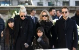 Le 9 décembre 2017 lors de la cérémonie d'hommage à Johnny Hallyday: David Hallyday, Laura Smet, Laeticia et leurs filles Jade et Joy
