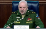 Image tirée d'une vidéo diffusée par le ministère russe de la Défense, le 24 octobre 2022, du commandant des forces russes de défense radionucléaire, chimique et biologique, Igor Kirillov, lors d'un briefing à Moscou