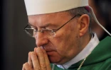 Le nonce apostolique Luigi Ventura, ambassadeur du Vatican en France, le 7 novembre 2010 lors d'une messe à Lourdes (France)