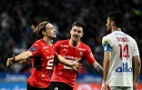 La joie du milieu de terrain croate de Rennes Lovro Majer après avoir marqué le 3e but de la victoire, 4-2 face à Lyon, lors de la 28e journée de Ligue 1, le 13 mars 2022 au Groupama Stadium à Décines-Charpieu